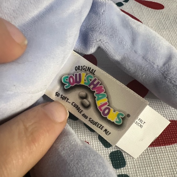 NWT Squishmallow Stacy the Squid XOXO Heart Valentine 2021 Plush Toy - Picture 3 of 7